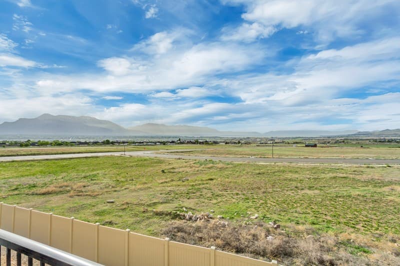 Saratoga Springs Condo: 927 W Coral Charm Way