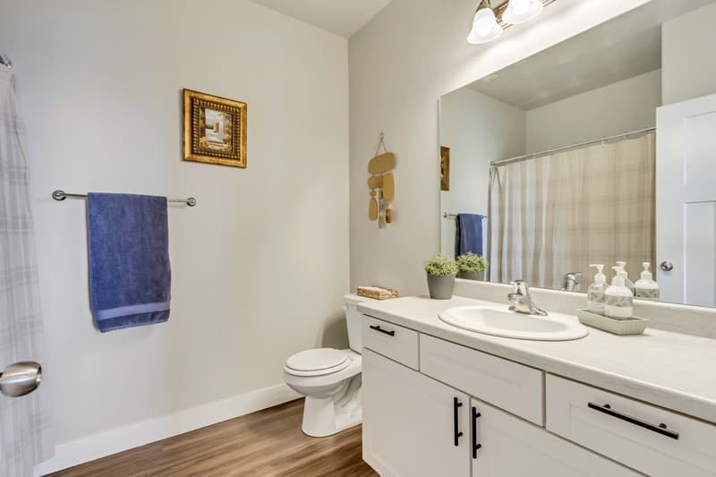 Saratoga Springs Condo: 927 W Coral Charm Way