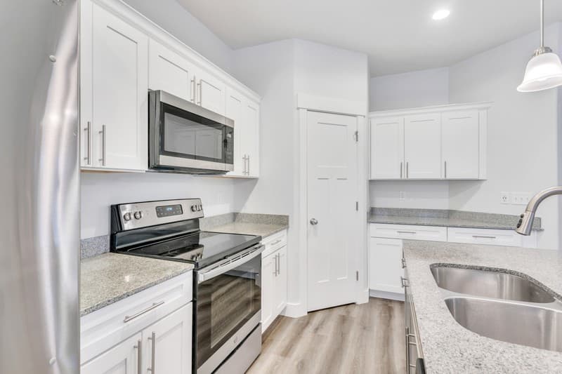Lehi Single Room: 1613 N 3740 W