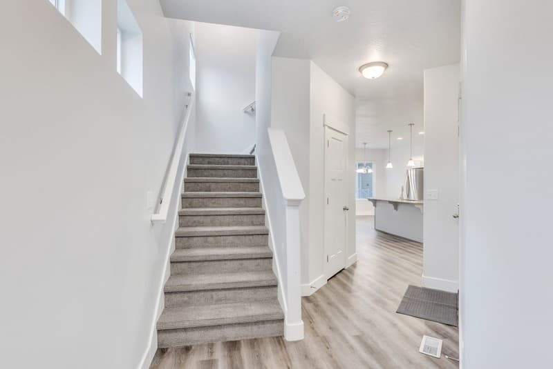 Lehi Single Room: 1613 N 3740 W
