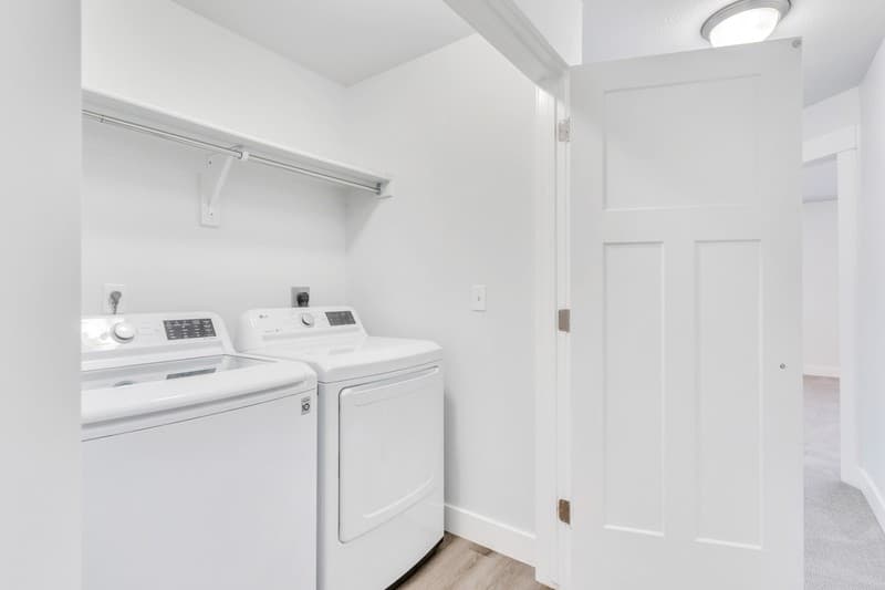 Lehi Single Room: 1613 N 3740 W