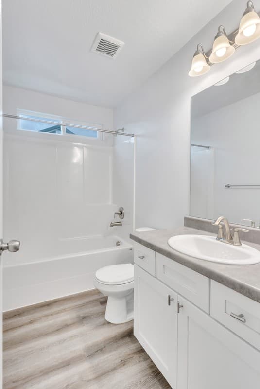 Lehi Single Room: 1613 N 3740 W