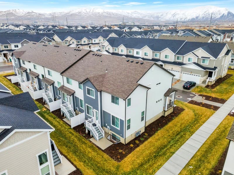 Lehi Single Room: 1613 N 3740 W