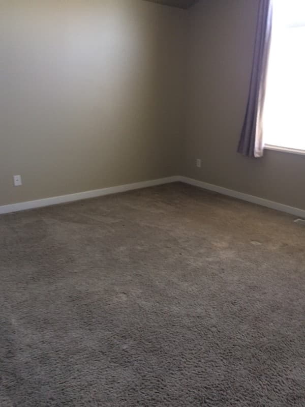 Layton Townhome: 160 Evans Cove Loop