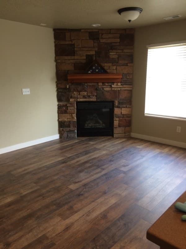 Layton Townhome: 160 Evans Cove Loop