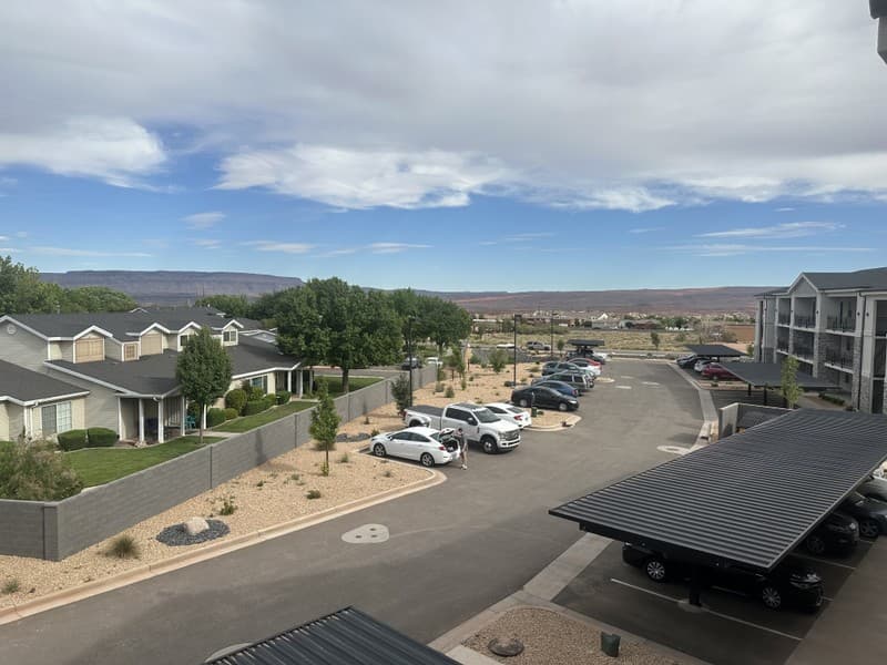 Hurricane Condo: 179 N Rock Canyon St