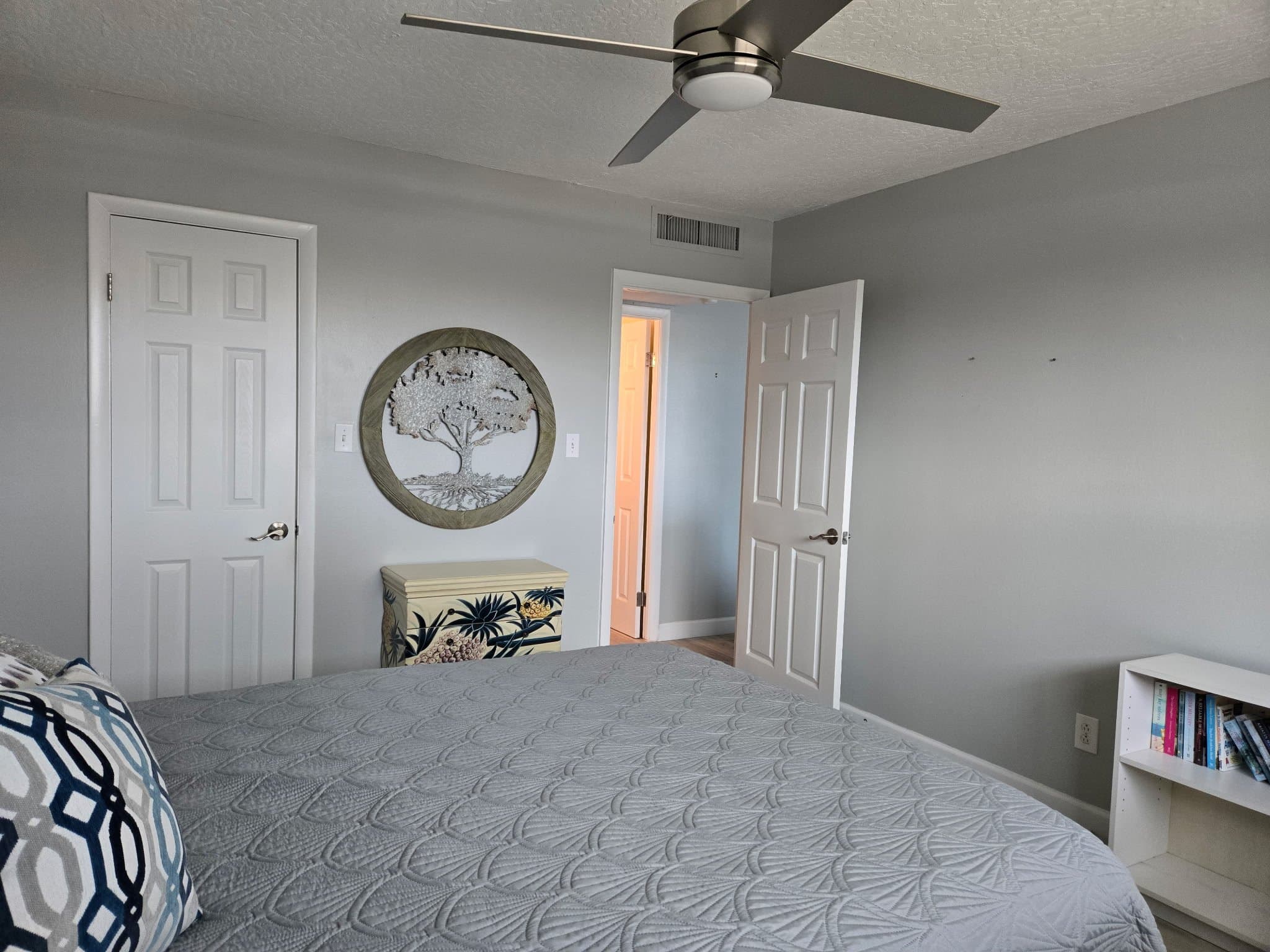 Cocoa Beach Condo: 3190 N Atlantic Ave