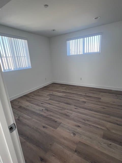 Los Angeles Townhome: 449 W. 74th Street