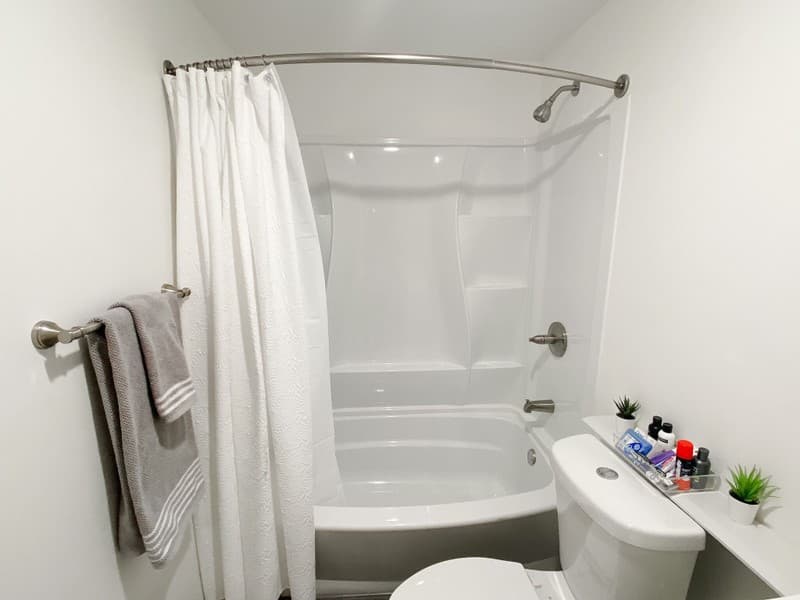Saratoga Springs Multiplex: 2652 N Daisy Dr