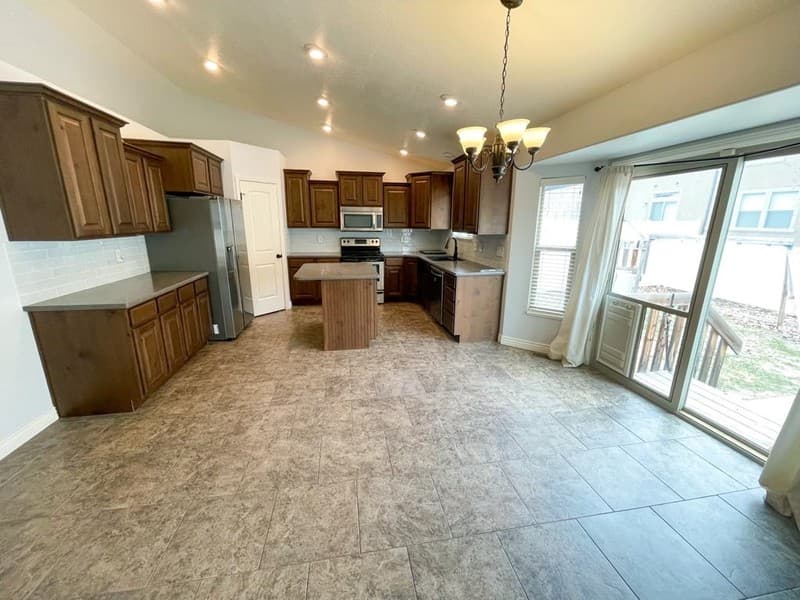 Ogden House: 3305 W 4375 S