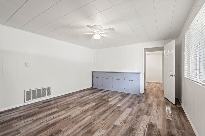 Kaysville Apartment: 1590 Nicholls Rd