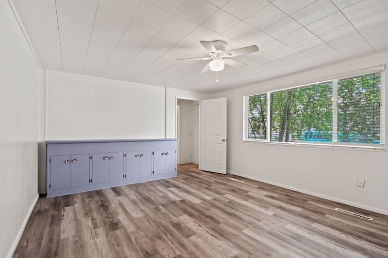 Kaysville Apartment: 1590 Nicholls Rd