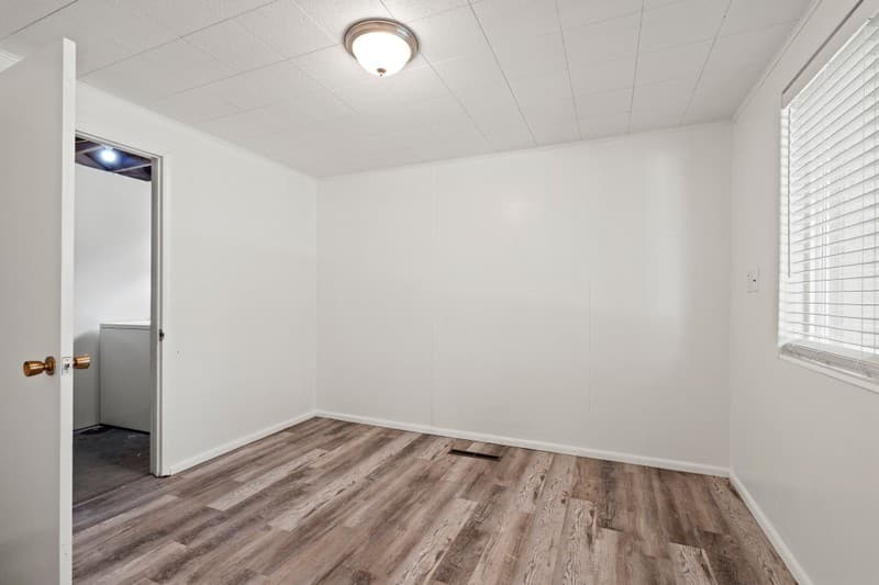 Kaysville Apartment: 1590 Nicholls Rd