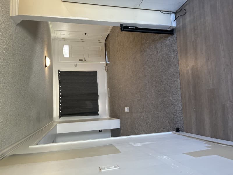 Sandy House: 803 E 9990 S
