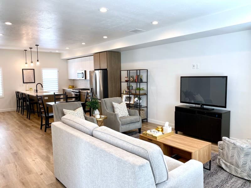 North Salt Lake Townhome: 620 N Orchard Dr