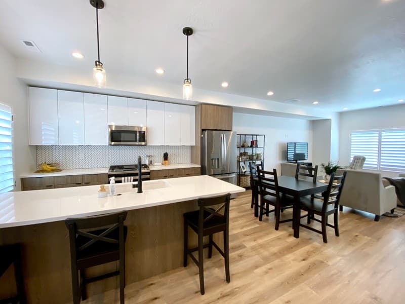 North Salt Lake Townhome: 620 N Orchard Dr