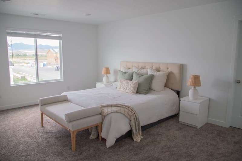 Saratoga Springs Townhome: 544 N Helmsman Ln