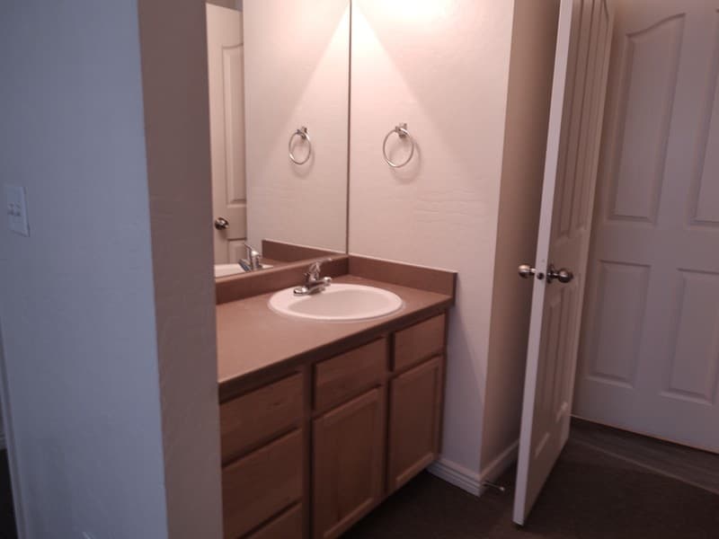 Bountiful Townhome: 1925 Pages Pl