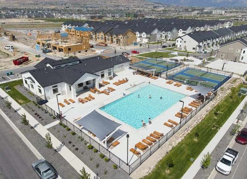 Logan Condo: 3115 S 200 W