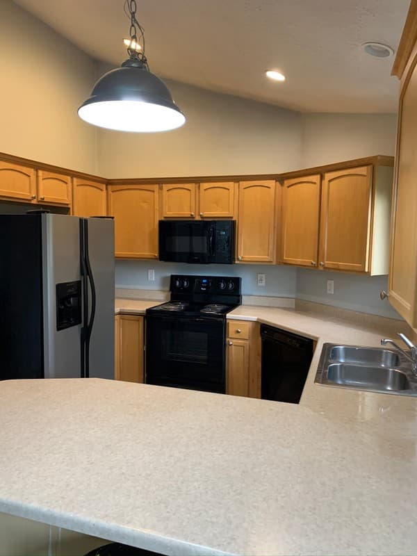 Riverton Single Room: 1438 W Brunello Dr