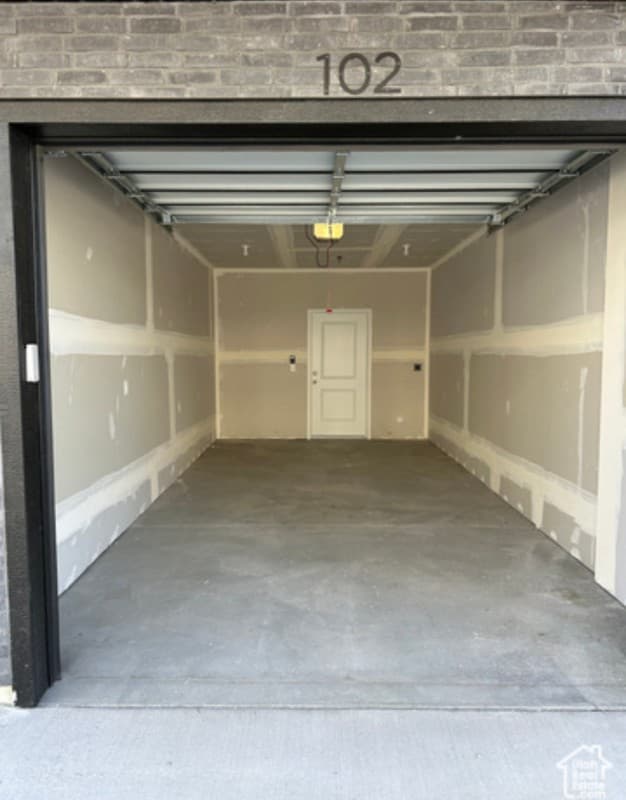 Logan Condo: 3115 S 200 W