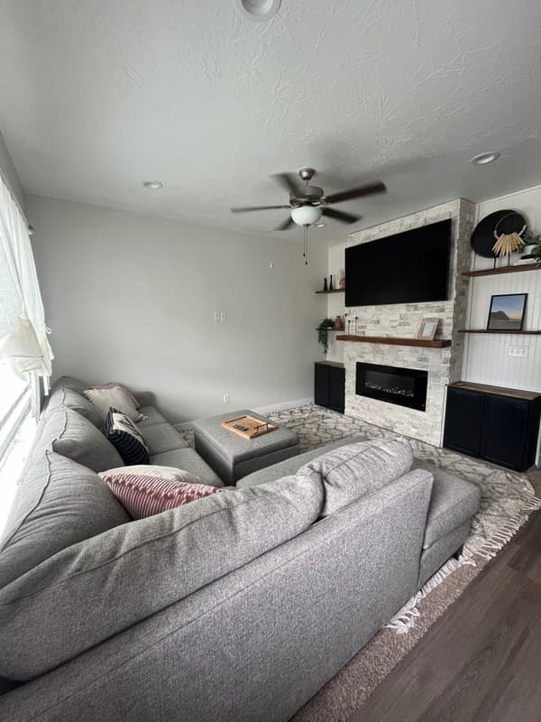 Eagle Mountain Townhome: 7568 N Hutch Ln