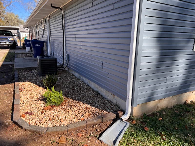 Rogersville Apartment: 115 Rader St