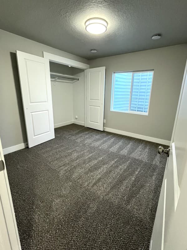 Eagle Mountain House: 5340 N Sulley Way