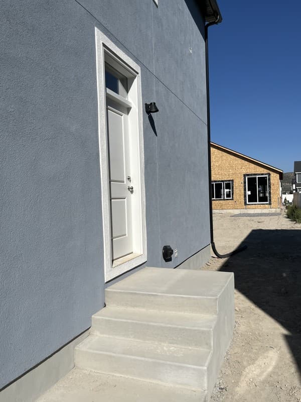 Eagle Mountain House: 5340 N Sulley Way