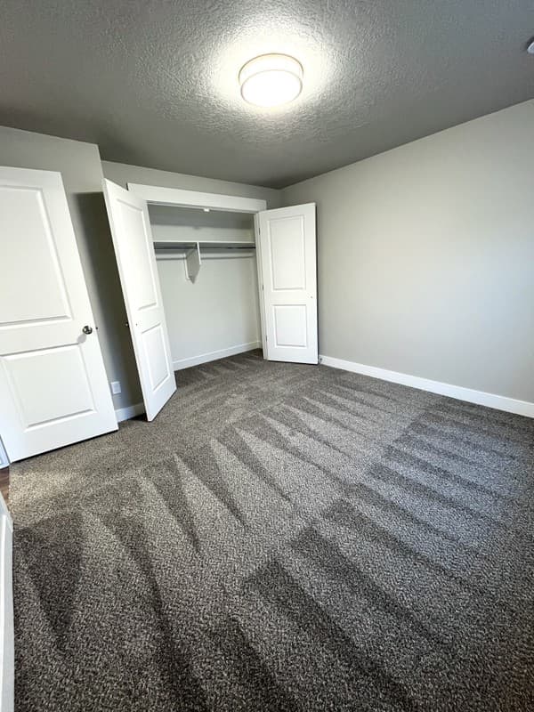 Eagle Mountain House: 5340 N Sulley Way