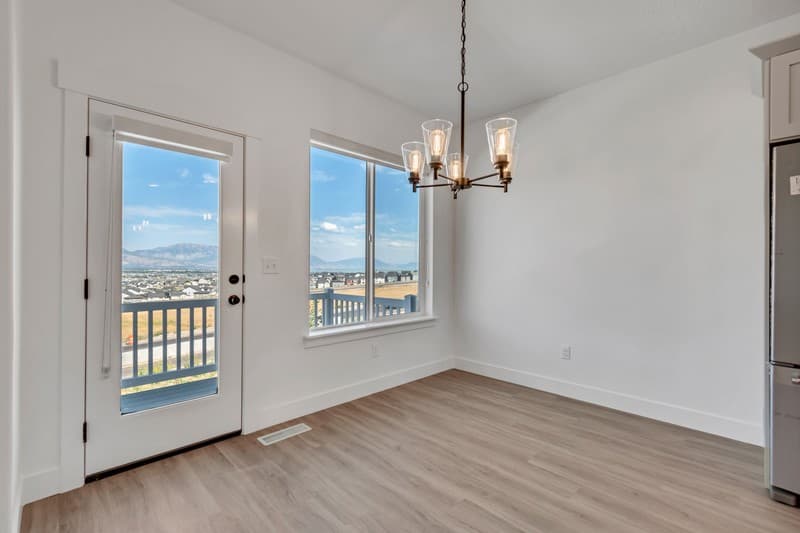 Saratoga Springs Townhome: 2698 N Blue Dawn Ln