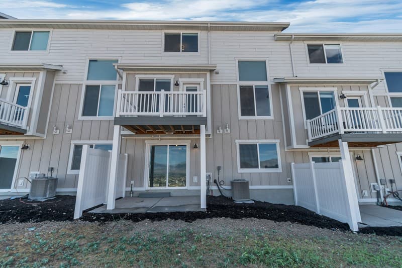 Saratoga Springs Townhome: 2698 N Blue Dawn Ln