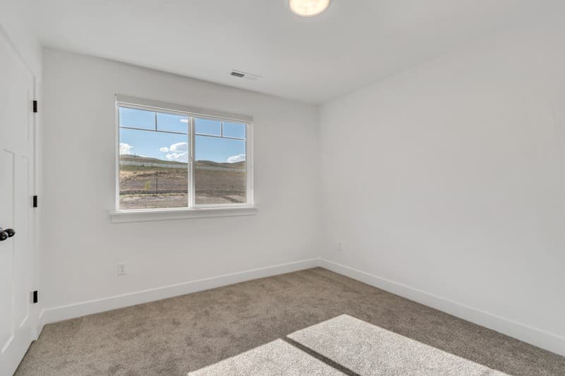Saratoga Springs Townhome: 2698 N Blue Dawn Ln