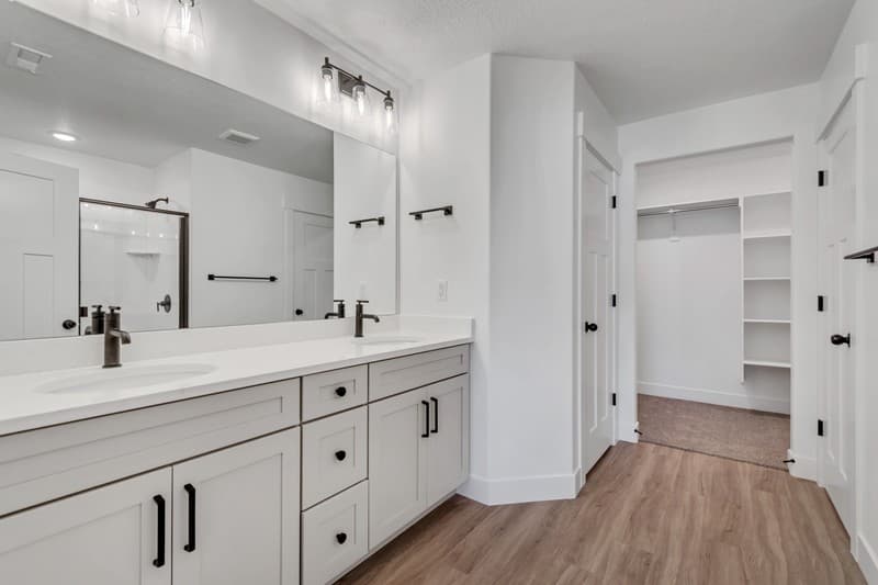 Saratoga Springs Townhome: 2698 N Blue Dawn Ln