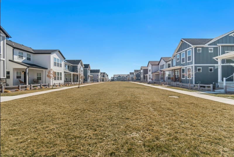 Layton House: 892 N 2175 W