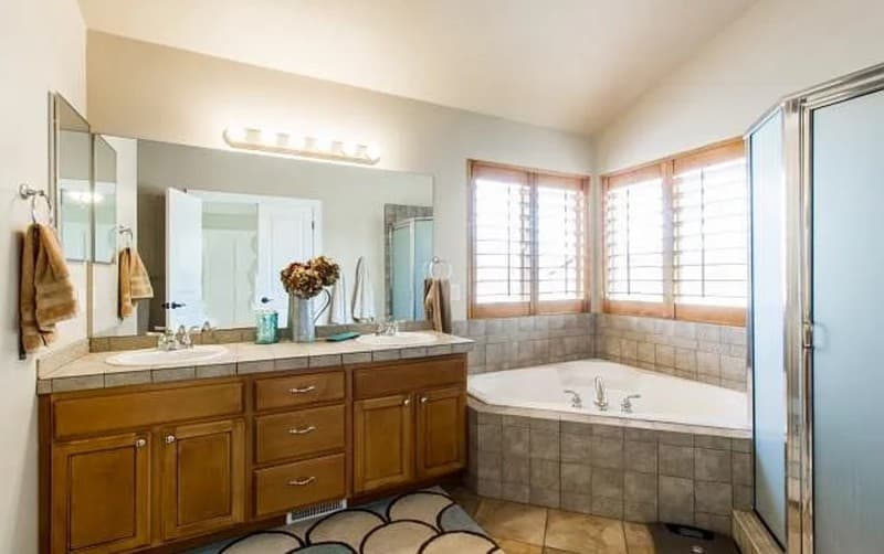 South Jordan House: 11277 S Alta Peak Rd