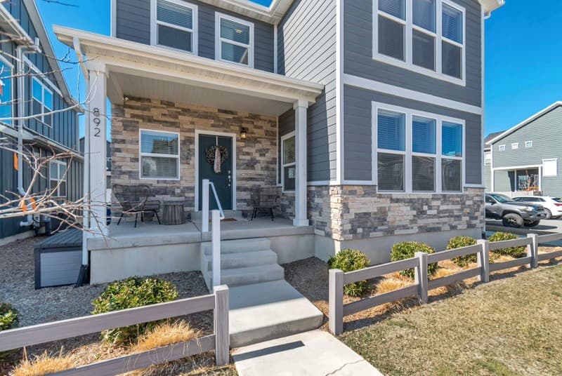 Layton House: 892 N 2175 W