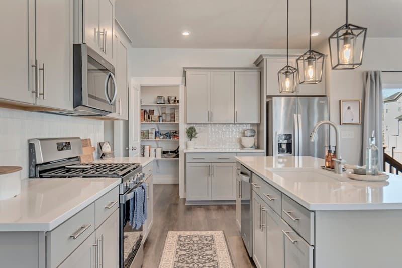 Layton House: 892 N 2175 W