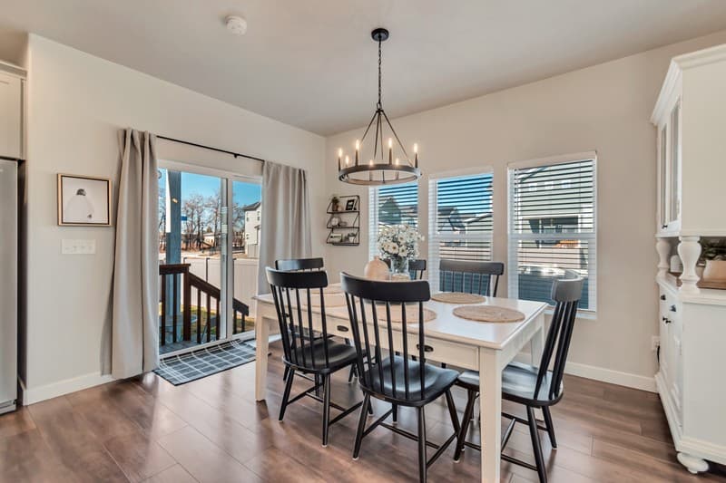 Layton House: 892 N 2175 W