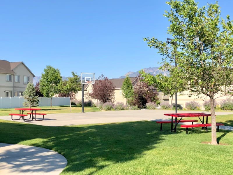 South Jordan Townhome: 10828 S Wynview Ln