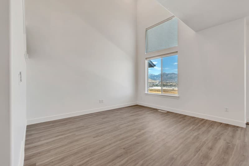 Saratoga Springs Townhome: 2698 N Blue Dawn Ln