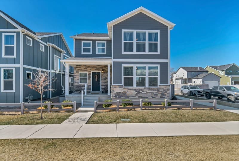 Layton House: 892 N 2175 W
