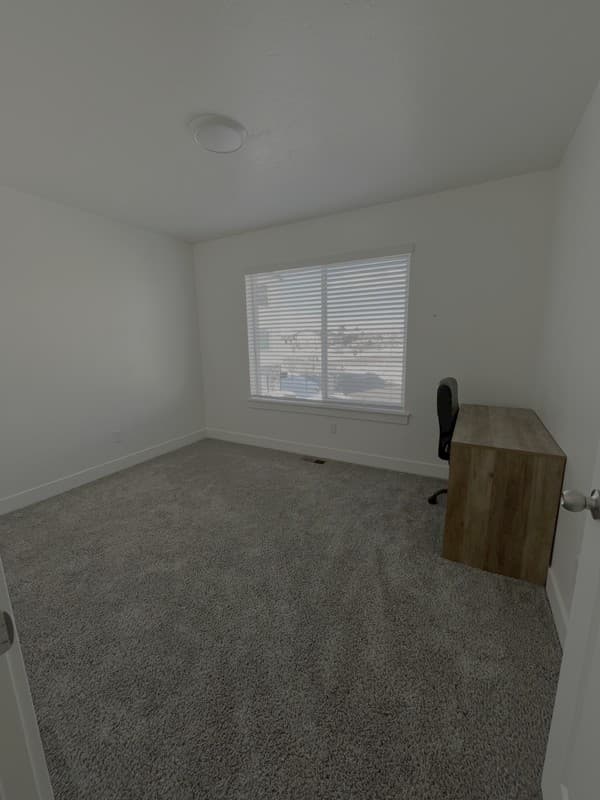 Providence Townhome: 460 W 25 N