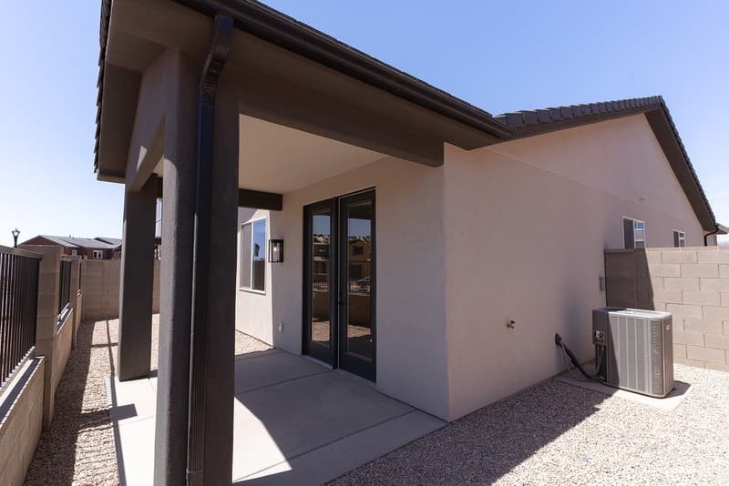 Washington Townhome: 3930 E Razor Dr