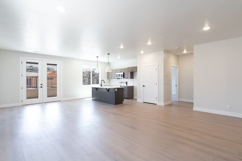 Washington Townhome: 3930 E Razor Dr