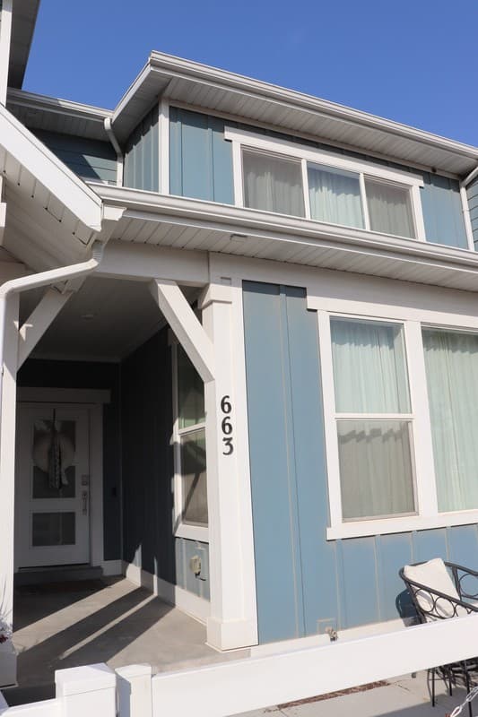 North Salt Lake Townhome: 663 S Burkhill Ln