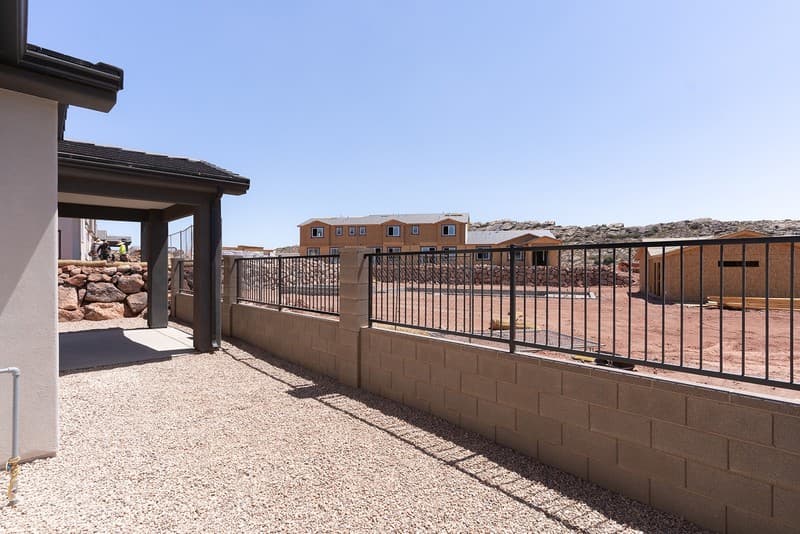 Washington Townhome: 3930 E Razor Dr