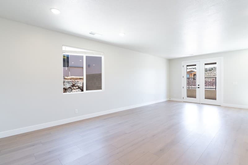 Washington Townhome: 3930 E Razor Dr