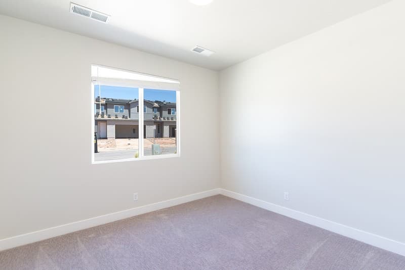 Washington Townhome: 3930 E Razor Dr