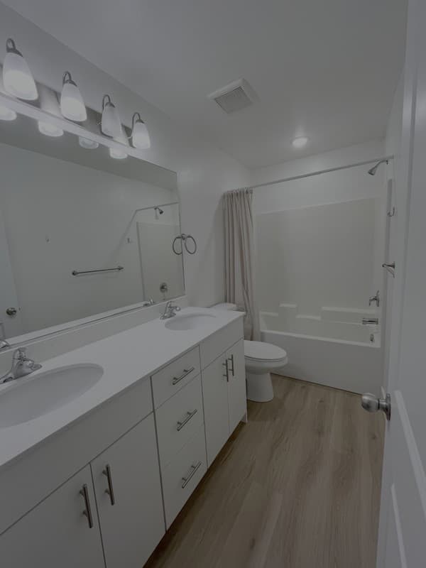 Providence Townhome: 460 W 25 N
